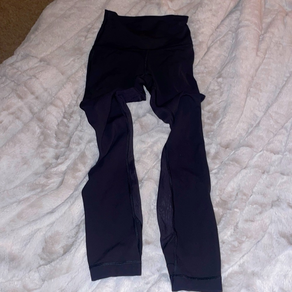 Lululemon black ankle length mesh leggings